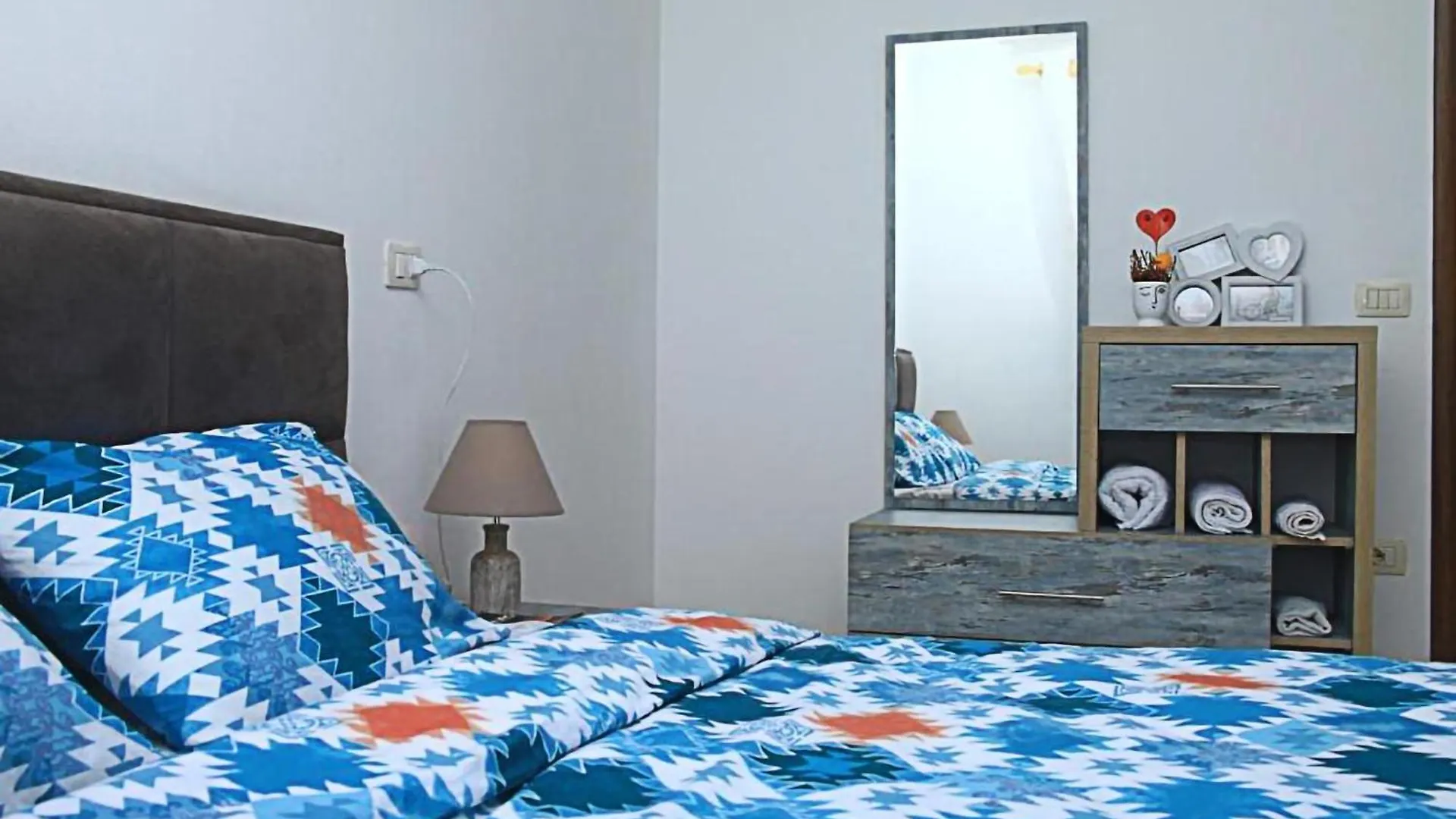 Edurres Terminal Apartment 1 Albania