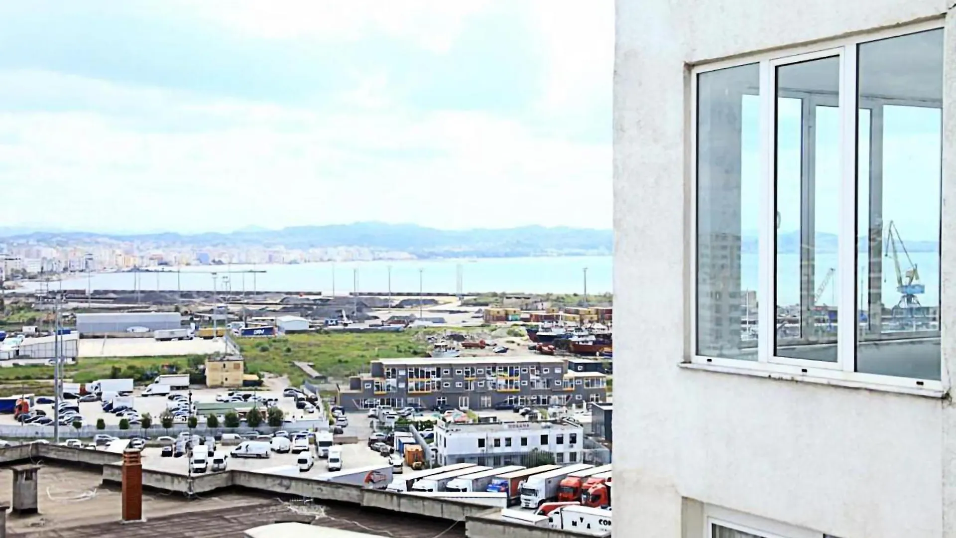 Edurres Terminal Apartment 1